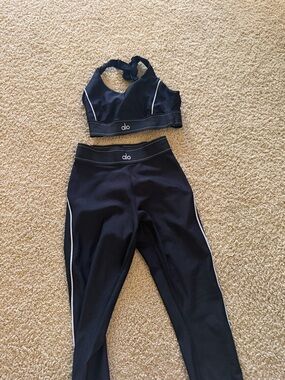ALO Yoga Black Leggings and Matching Sports Bra with White Piping medium
